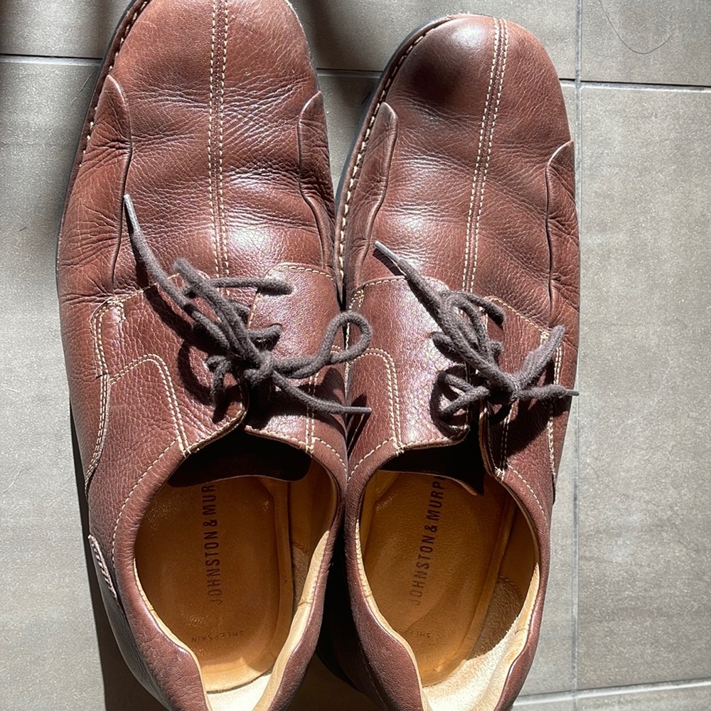 Johnston Murphy 9.5 wide